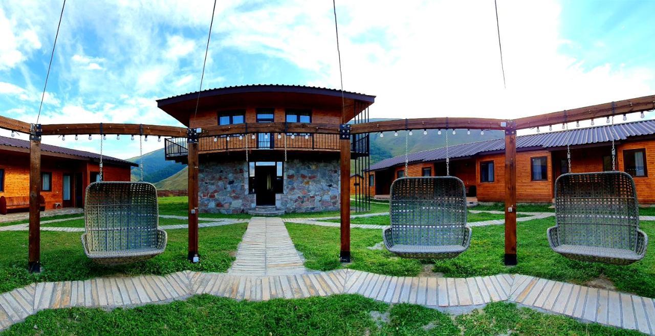 Hotel Migu Yard Kazbegi Exteriör bild